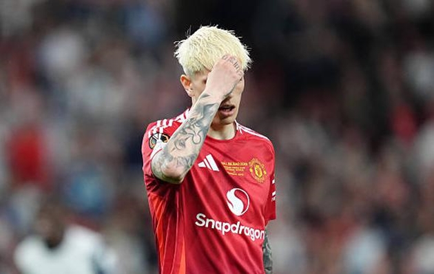 Sai lầm chí mạng của Man United: Tiếc nuối vụ Garnacho và bài học đắt giá
