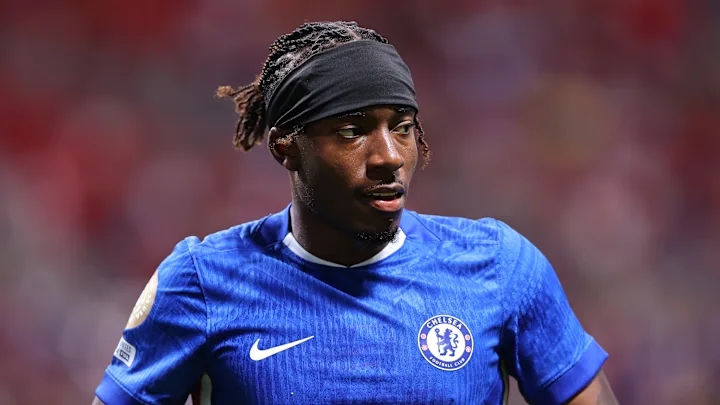 Bom tấn Noni Madueke: Từ hoài nghi đến niềm tin của CĐV Arsenal